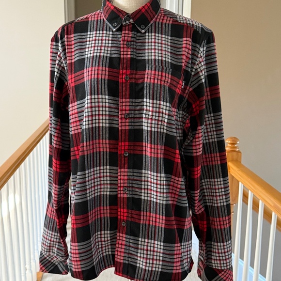 Men's KAVU Red Black Plaid Long Sleeve Button Down Shirt Size M - Picture 3 of 12